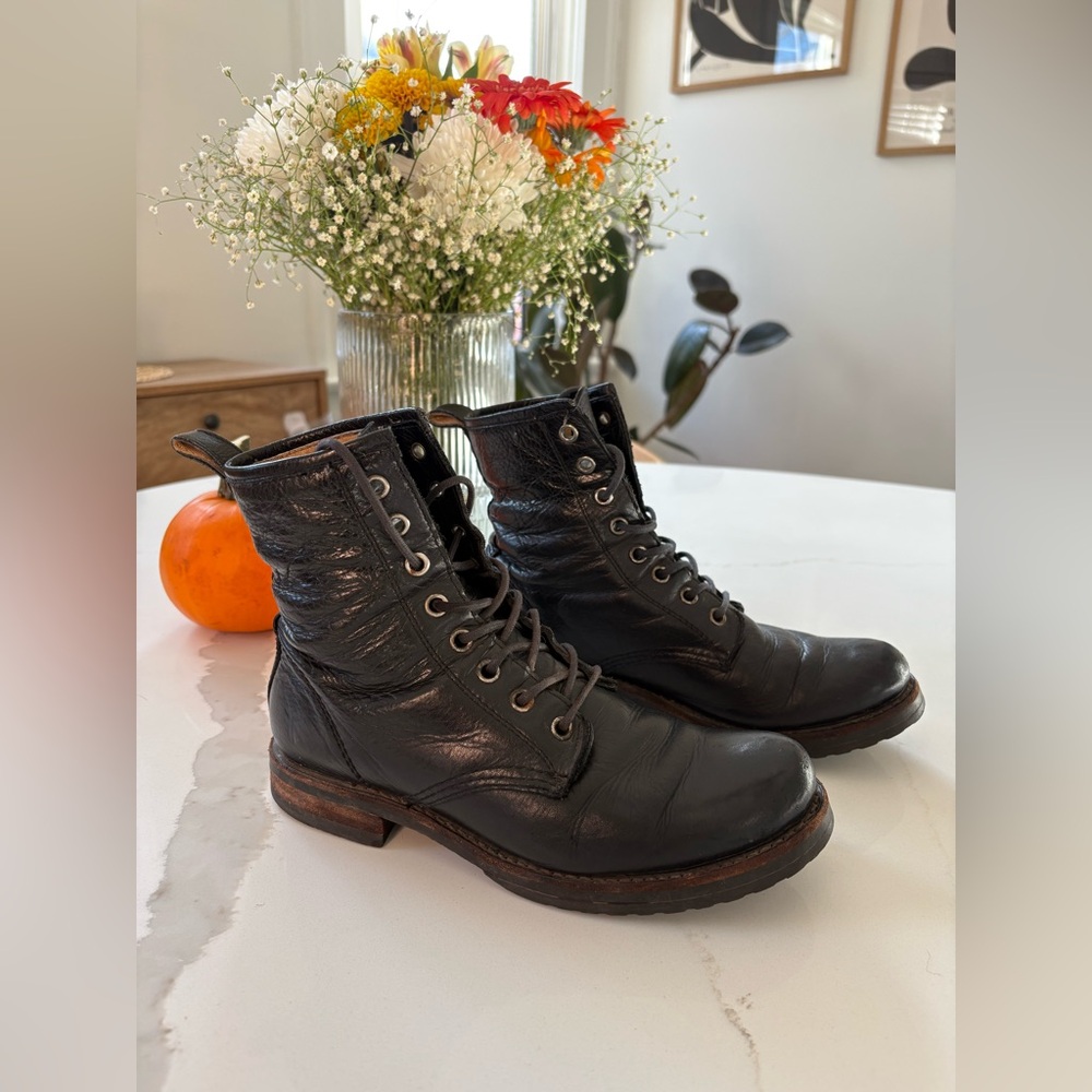FRYE | Veronica Combat Boot | Black Leather | Size 6